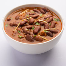 Lade das Bild in den Galerie-Viewer, Rajma Masala dish